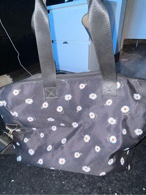 Alice + Olivia black daisy print tote bag with shoulder strap